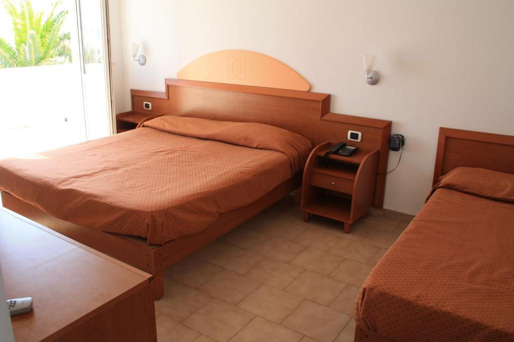 Hotel Villaggio Club Altalia Brancaleone Zimmer foto
